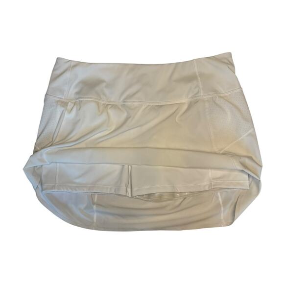 Athleta Run With It 14" Skort White Size L - Picture 3 of 5